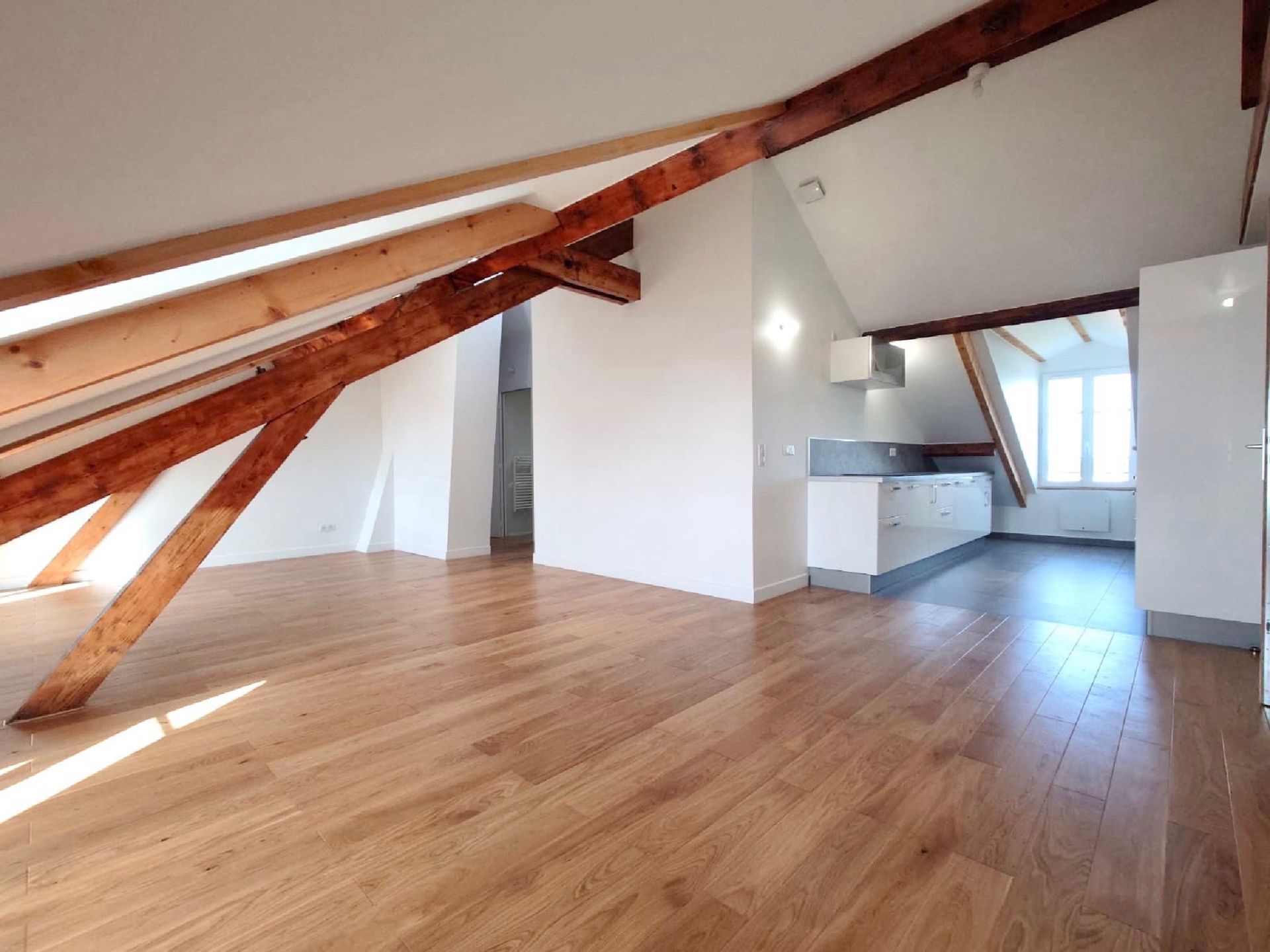 apartment 3 rooms for sale on Saint-Germain-en-Laye (78100)