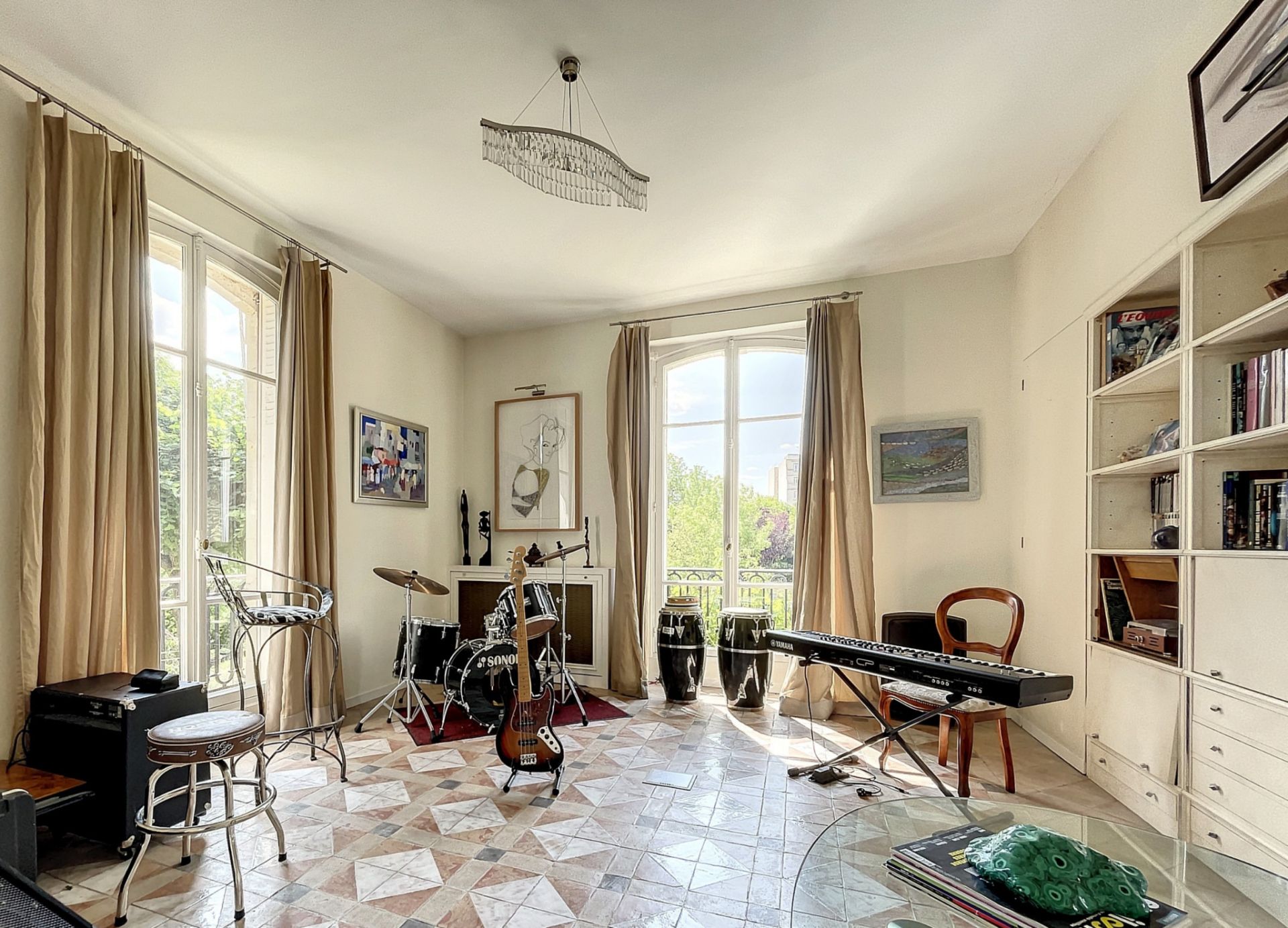 house 11 rooms for sale on Le Vésinet (78110)