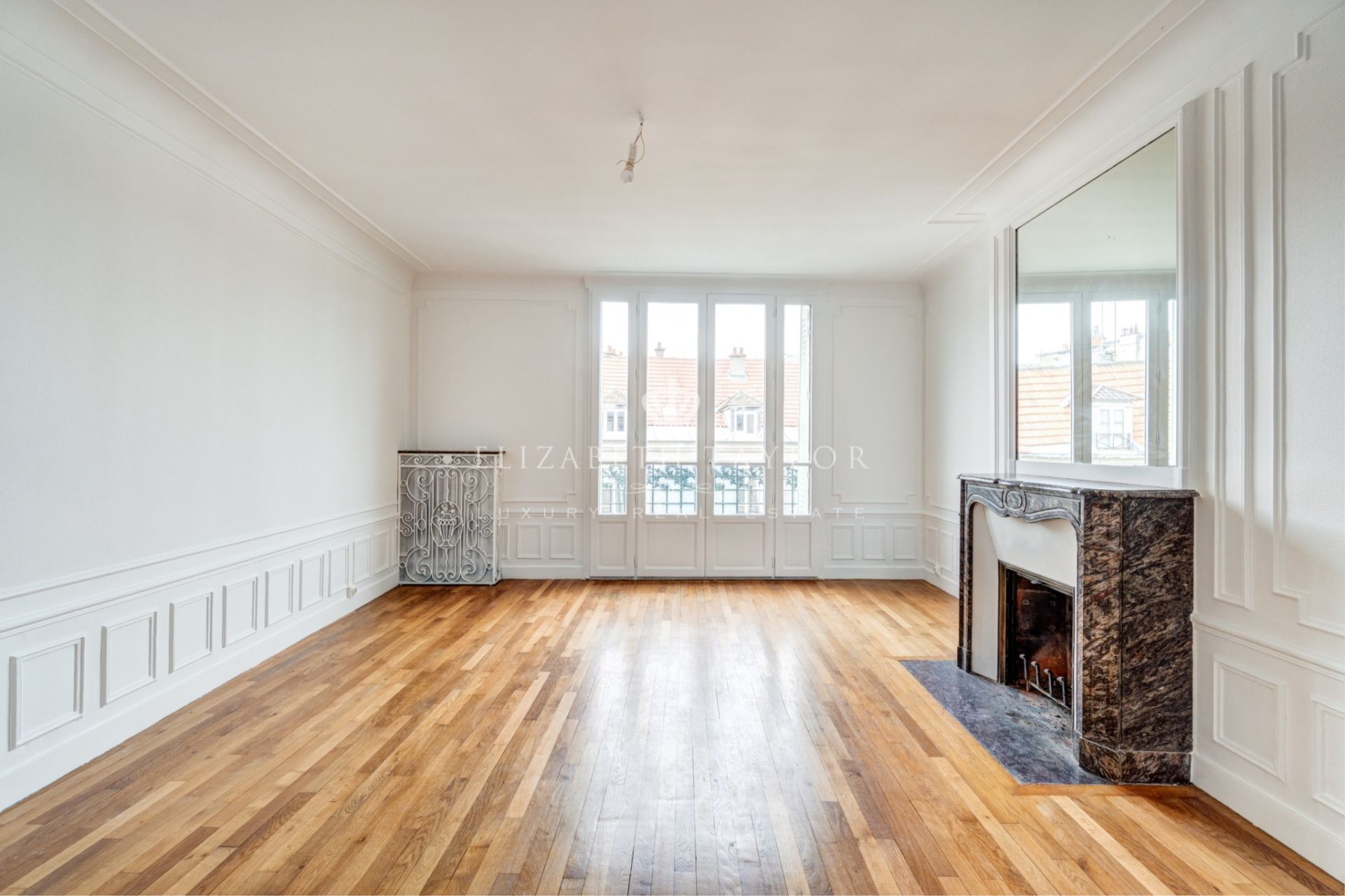 apartment 5 rooms for sale on Saint-Germain-en-Laye (78100)