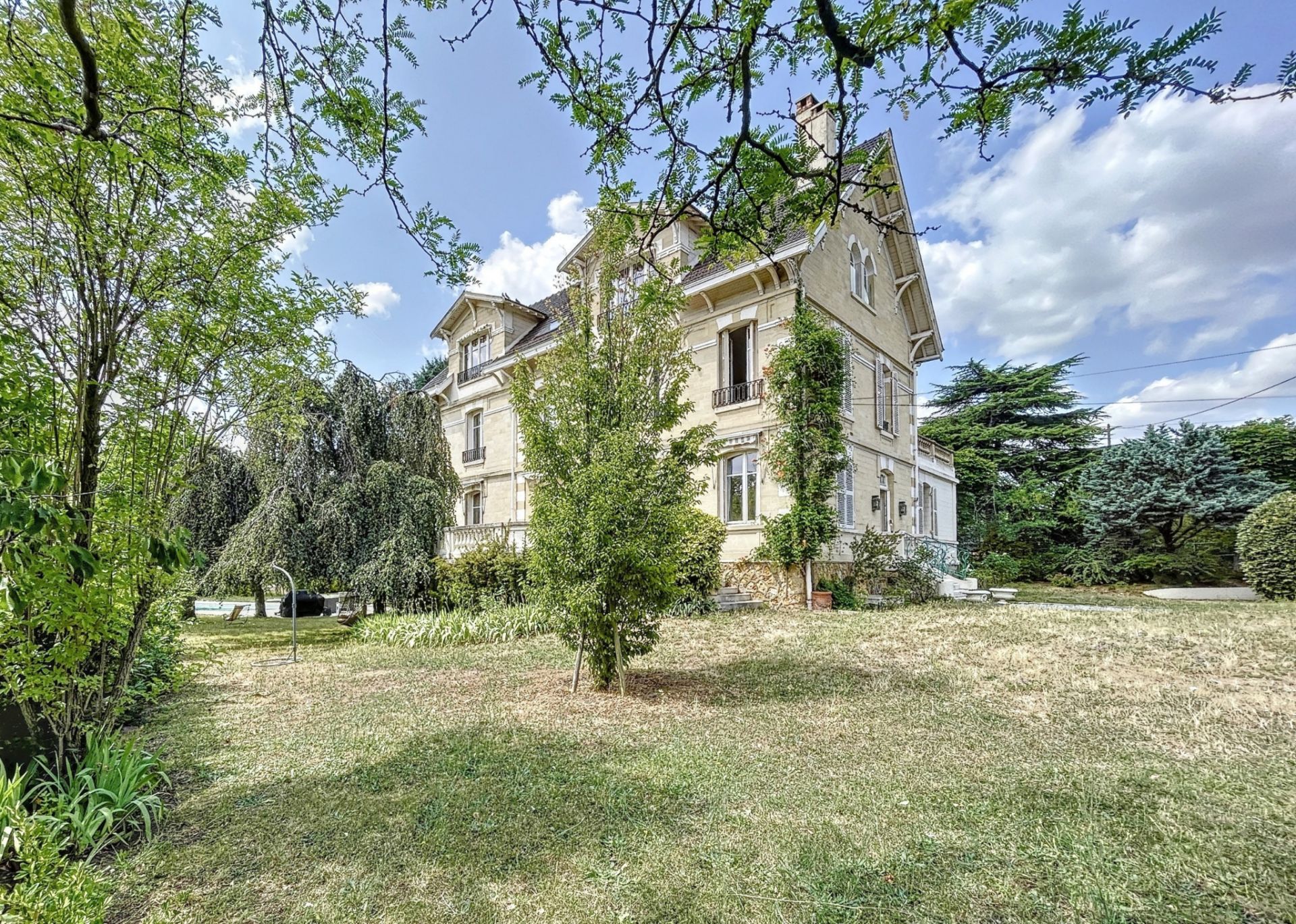 maison 11 pièces en vente sur Le Vésinet (78110) - Plus de details